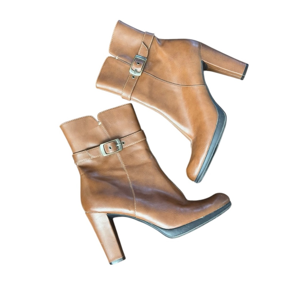Aerology Women’s Heel Boots Size 7
